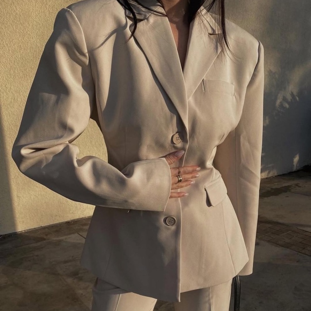 NWT Helsa Recycled Twill S Curve Jacket Blazer Fi… - image 5